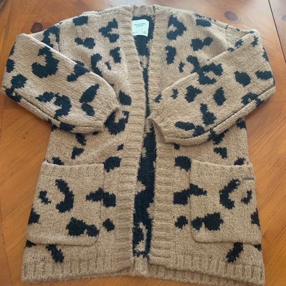 Abercrombie & Fitch Sweaters - Abercrombie & Fitch cardigan size Xsmall